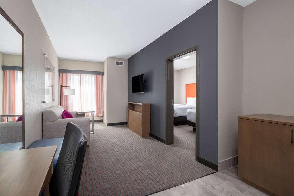 Hotel La Quinta & By Wyndham Eisenhower Augusta